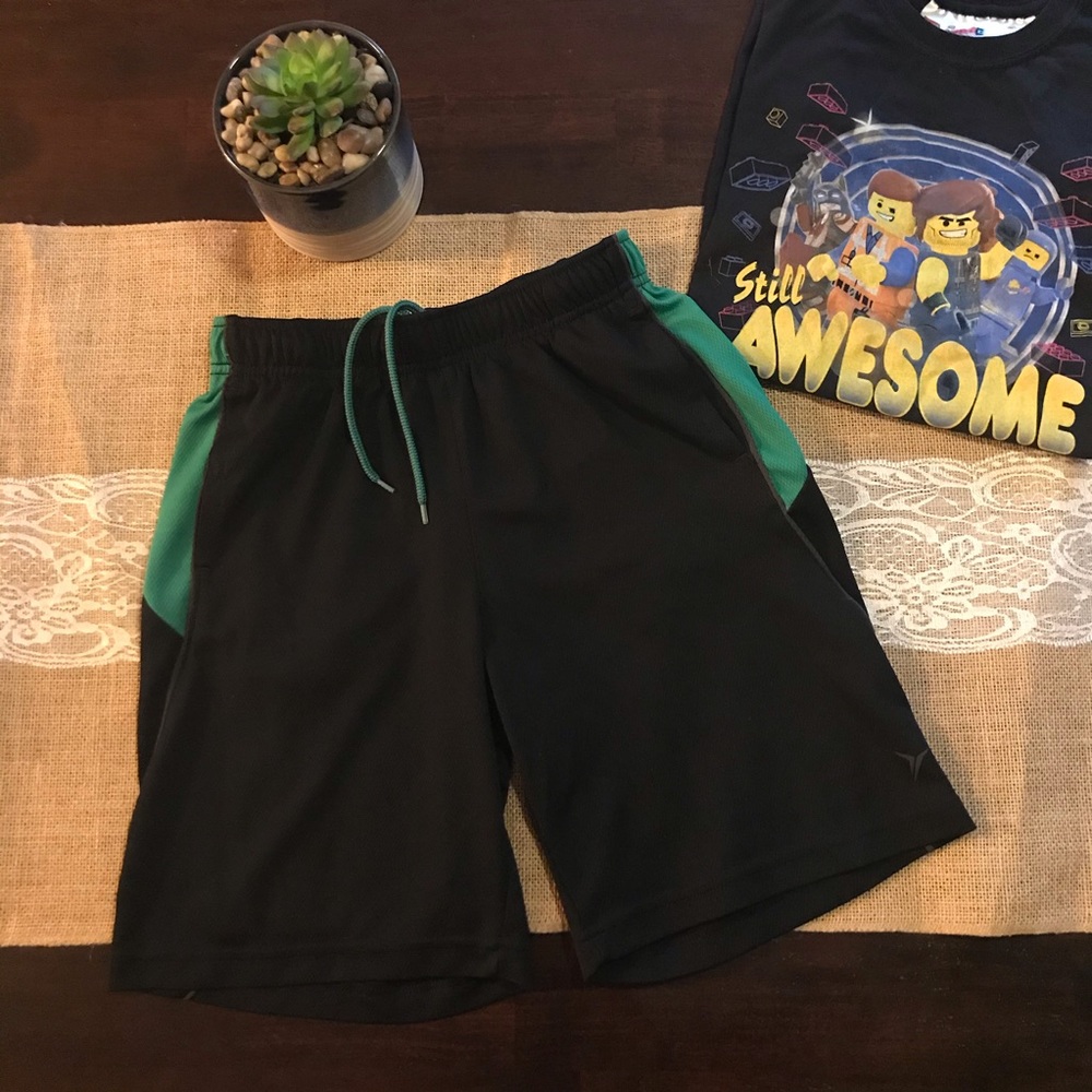 Old Navy Active Boys Shorts - EUC